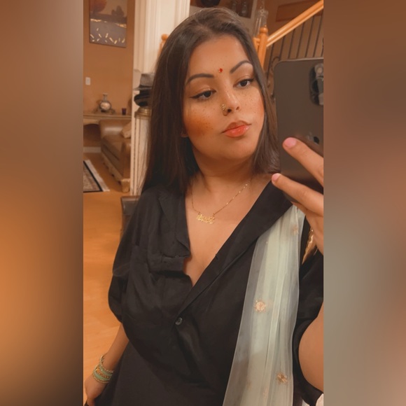 Meet your Posher, Sharia - Picture 2 of 2